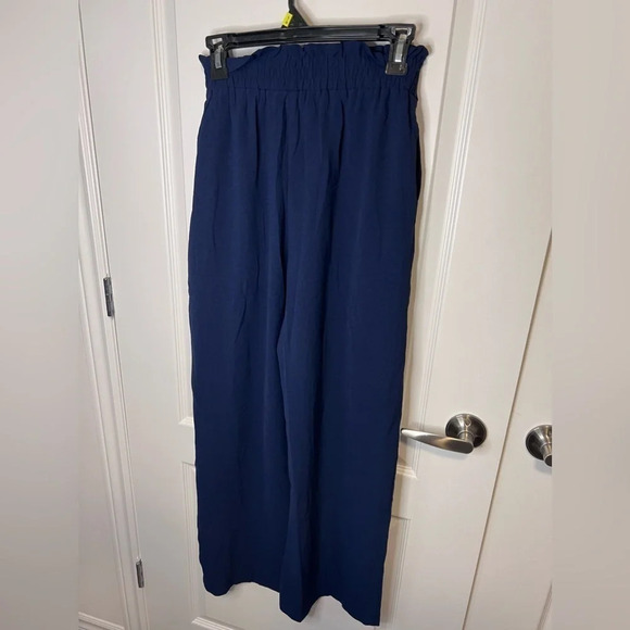 NWT | Navy Wide Leg Paper Bag Pants | Size  S [31] - Picture 5 of 7